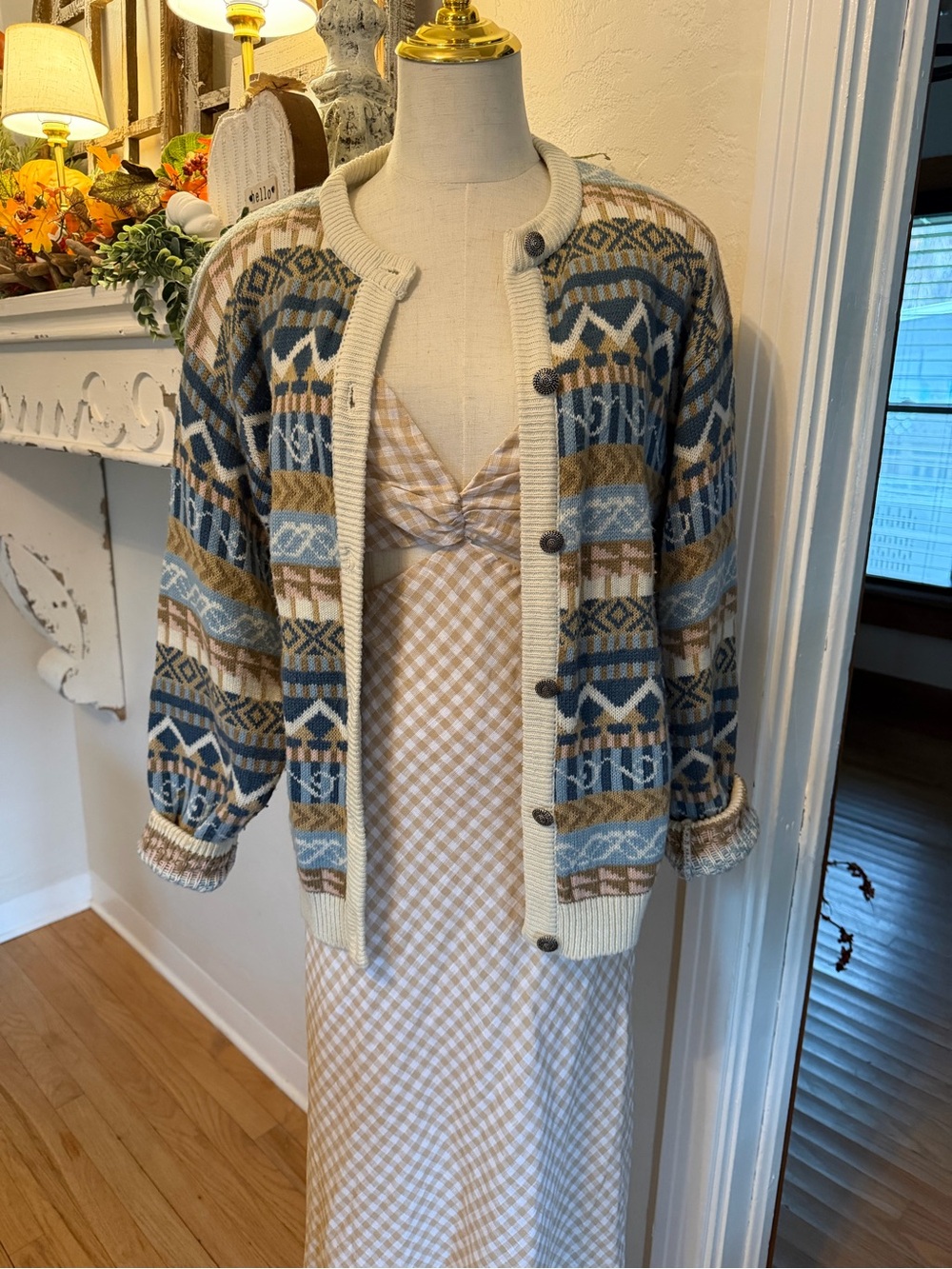 Vintage Cream and Blue Patterned Women's Cardigan Sweater